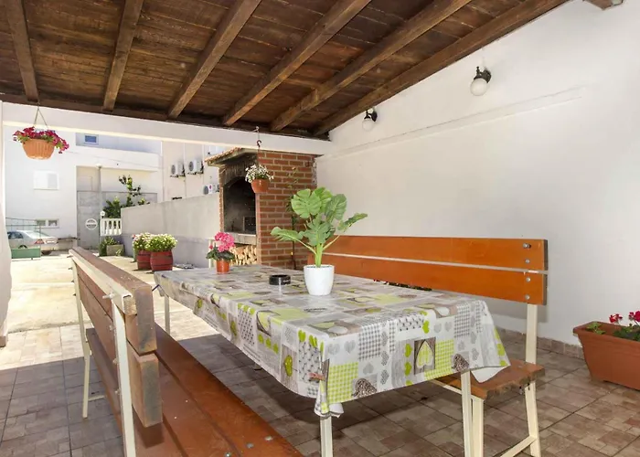 Apartmani Alaga B